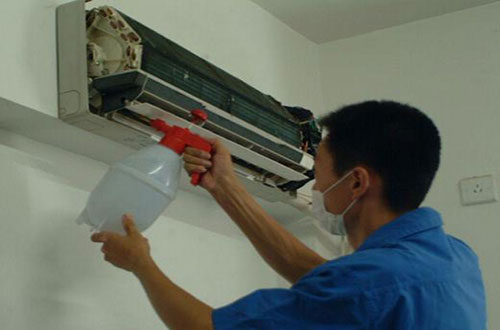 深圳找哪家空調(diào)清洗公司_深圳空調(diào)清洗電話