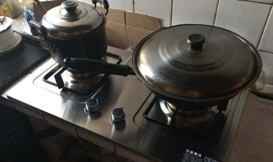 ȼ����r��Ϩ������ô����