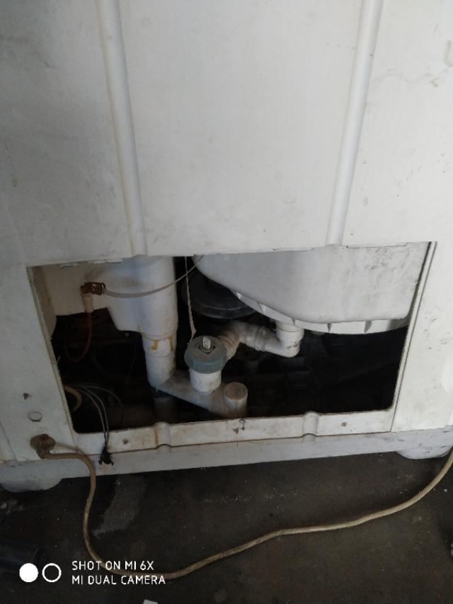 雙桶洗衣機洗衣時排水怎么辦