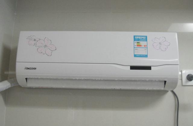 空調(diào)出風口滴水是什么原因