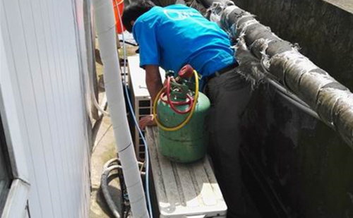 �B�T(m��n)��ͬ���{(di��o)�S�޼ӷ���Һ�������X(qi��n)_���´��N(xi��o)��