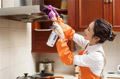 廣州白鶴洞油煙機清洗消毒多少錢_專業(yè)服務(wù)