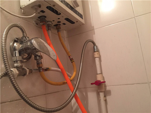 ���Ҷ����(zh��n)���ß�ˮ���S�޶����X_30������T