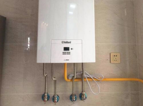 �Ϻ��L(zh��ng)�����I(y��)�S�ޱڒ�t���T�Ԓ_���a��(bi��o)�r(ji��),���y���M(f��i)