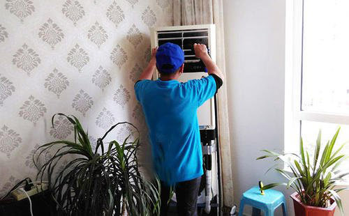 天津河?xùn)|空調(diào)清洗保養(yǎng)哪家好_正規(guī)公司服務(wù)有保障