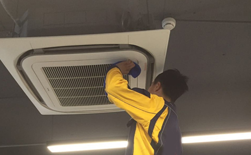 深圳空調(diào)清洗服務(wù)上門電話_專業(yè)空調(diào)清洗