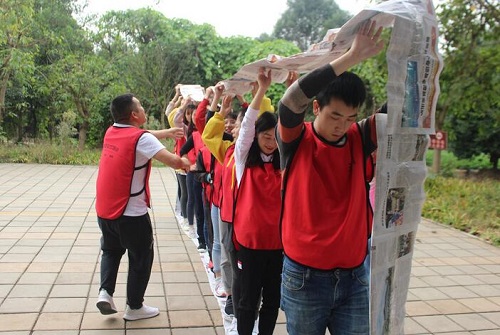 泉州拓展培訓(xùn)項(xiàng)目推薦-鐵甲戰(zhàn)車(chē)